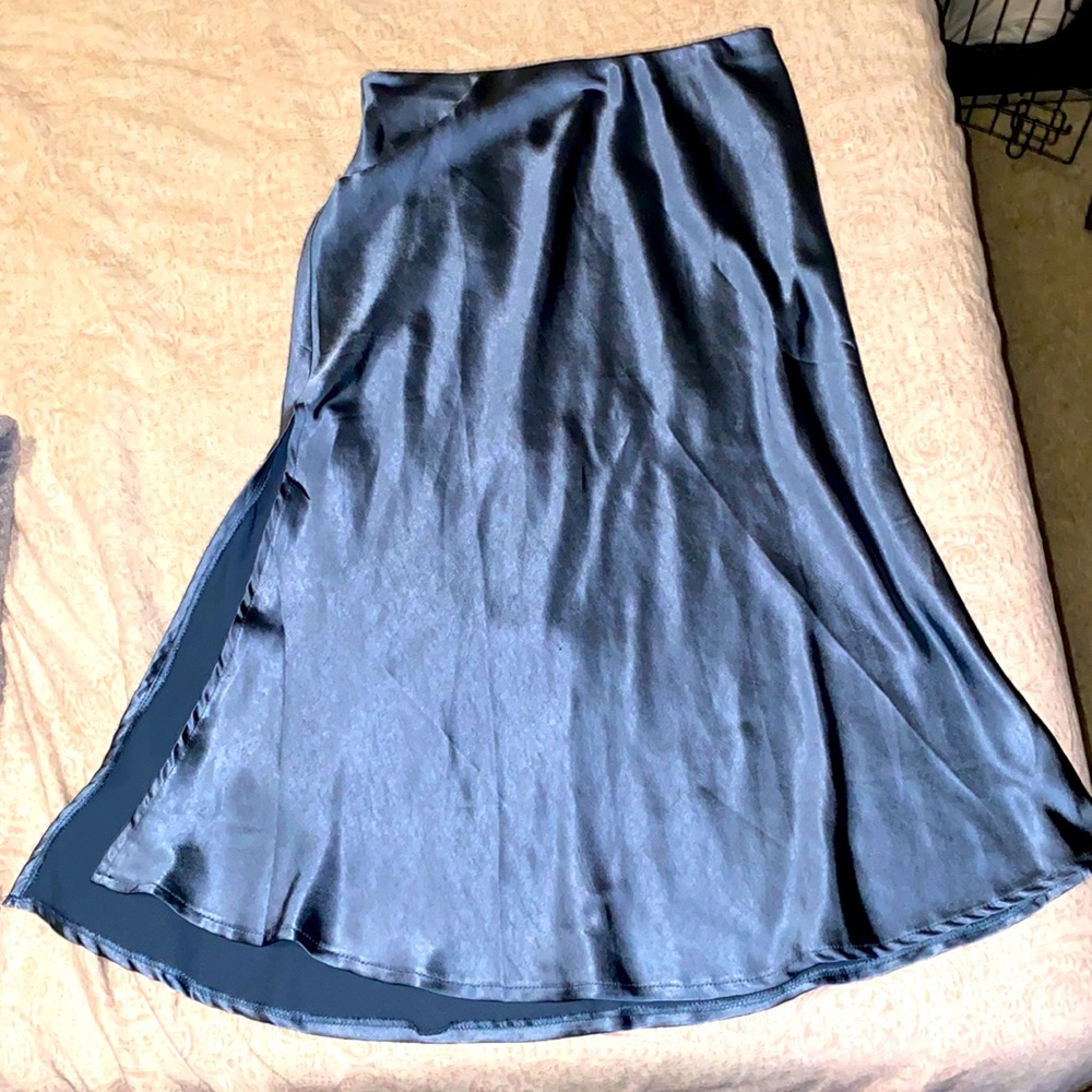 Blue satin high waisted skirt with slit